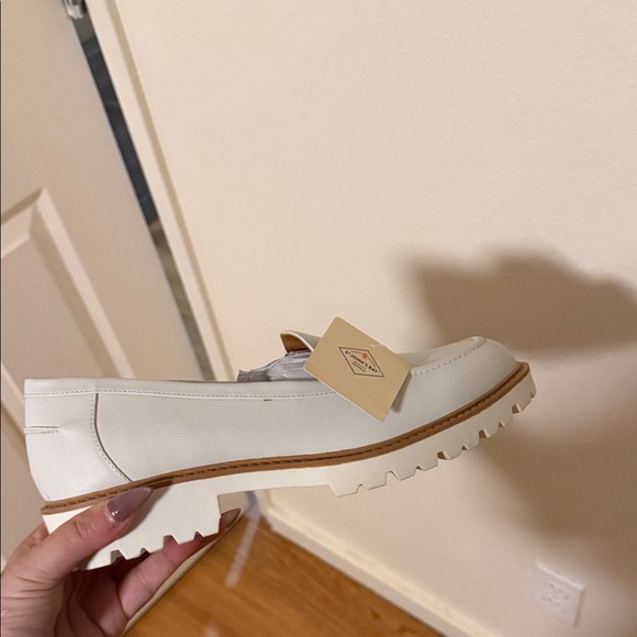 Women’s - Picture 2 of 3